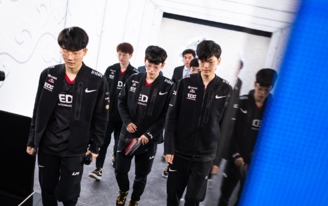 望看到巴萨 望看到巴萨