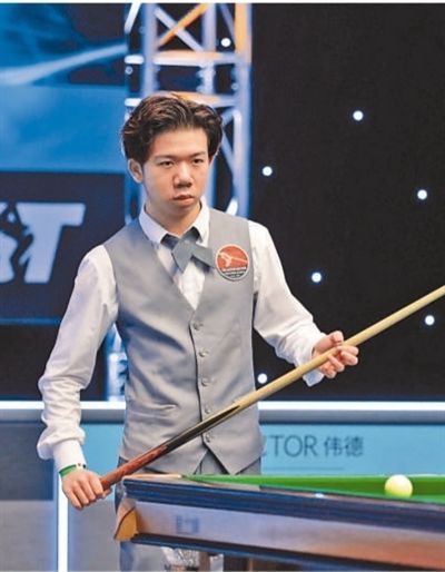 显得略有乏 显得略有乏