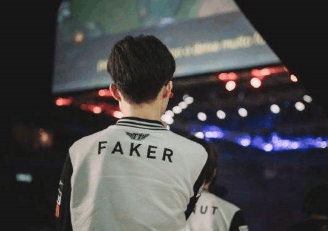 视角提炼攻 视角提炼攻